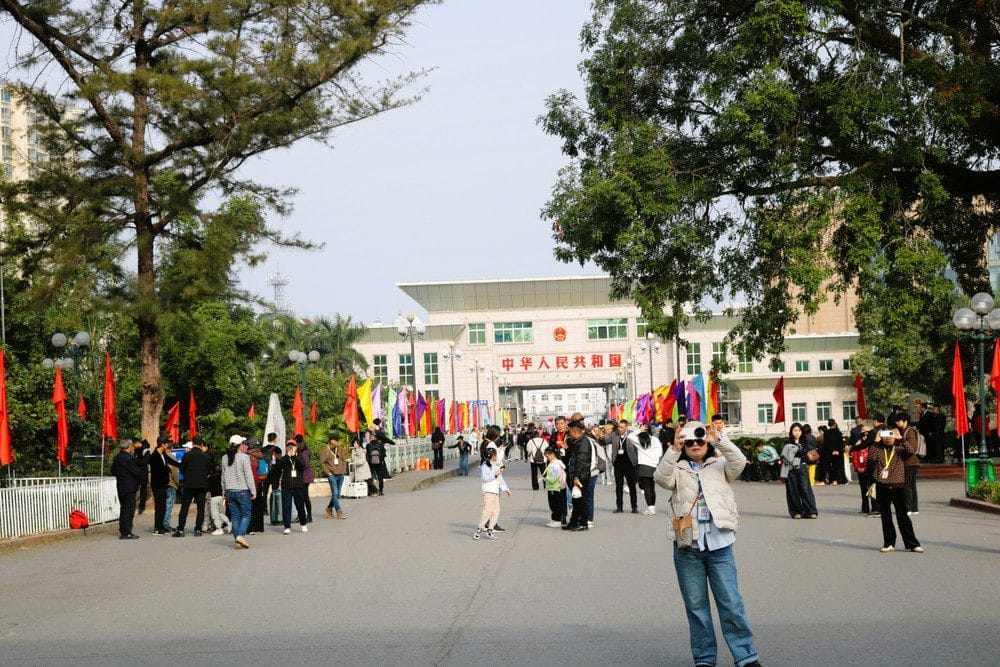 cua khau mong cai